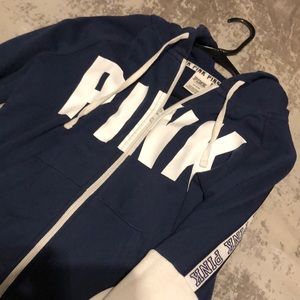 PINK Victoria’s Secret sweater size M